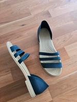 NEUE schwarze CROCS Größe W9-entspricht 39/40 Hessen - Fränkisch-Crumbach Vorschau