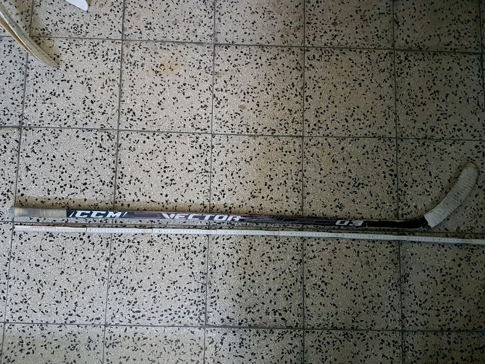 Verschiedene Eishockey Schläger Inlinehockey Bauer CCM in Nürnberg (Mittelfr)