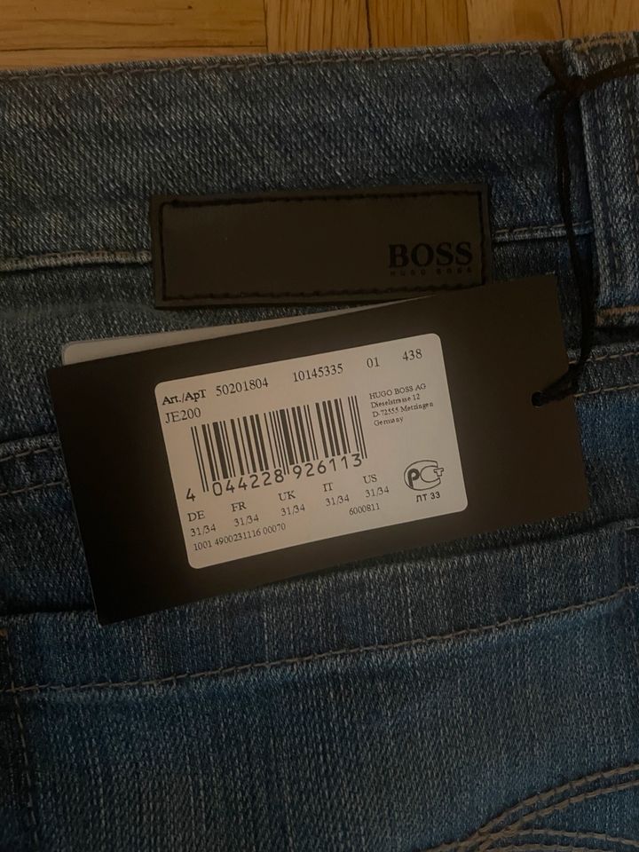 Hugo Boss Jeans NEU!! Größe 31/34 in Riederich