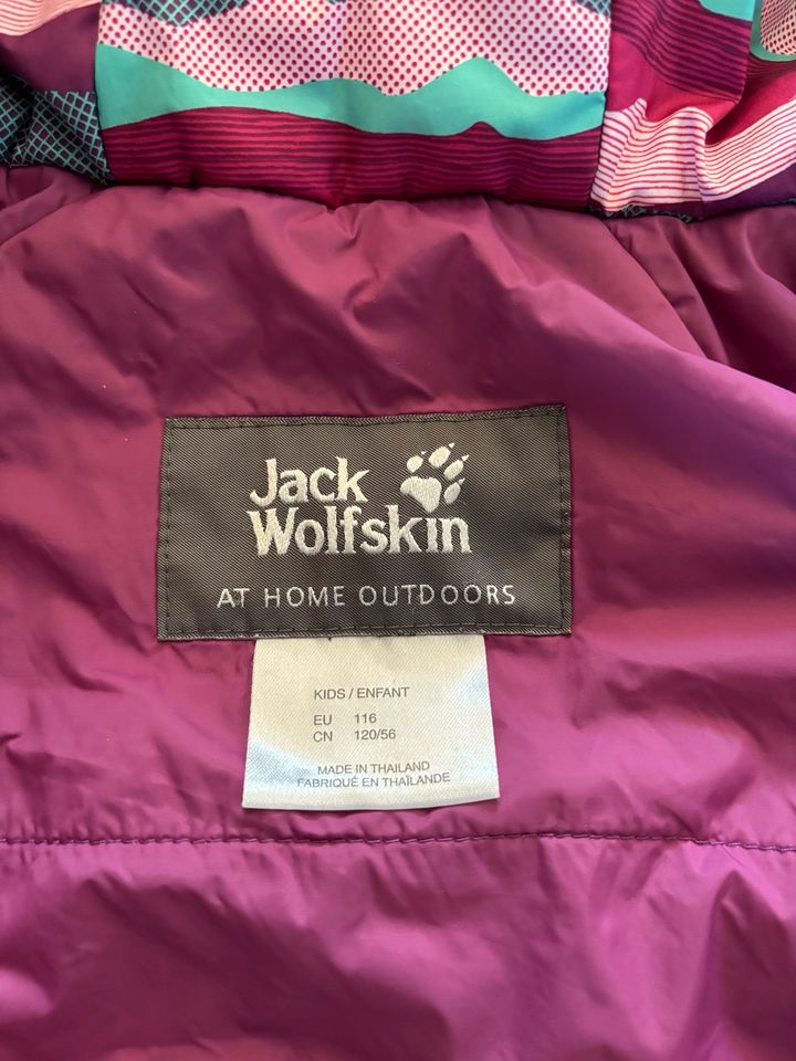 Jack Wolfskin Jacke, Gr. 116 in Gülzow