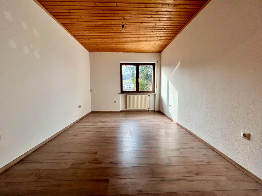 Mit ein wenig handwerklichem Geschick zum Schmuckstück | 3-Zimmerwohnung mit Terrasse & Außenstellplatz in Schopfheim