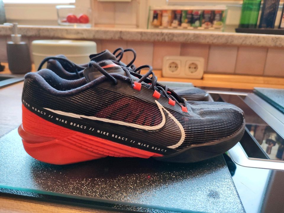 Nike React Metcon Sneaker / Fitnessschuhe / Trainingsschuhe Gr 44 in Nienburg (Weser)