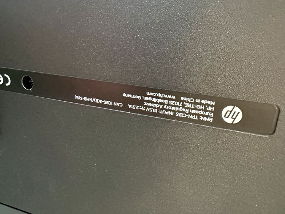 HP Laptop  TPN-C125 mit Laptoptasche in Dinslaken
