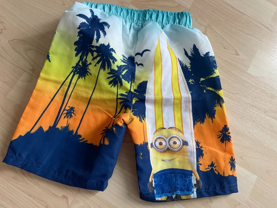 Badehose Bermuda Gr.110-116 Minions Neu in Waldachtal