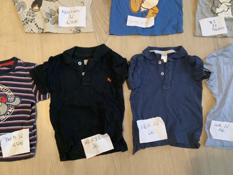 T-Shirts Disney Größe 92 Unisex Jungs Tiere etc je 1-2€ in Pohlheim