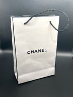 Chanel Tüte Geschenktüte CC Luxus Deko Tasche Stuttgart - Untertürkheim Vorschau