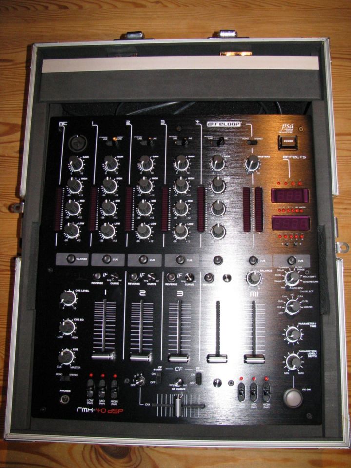 Reloop RMX-40 DSP Blackfire Edition DJ Mixer in Kamp-Lintfort