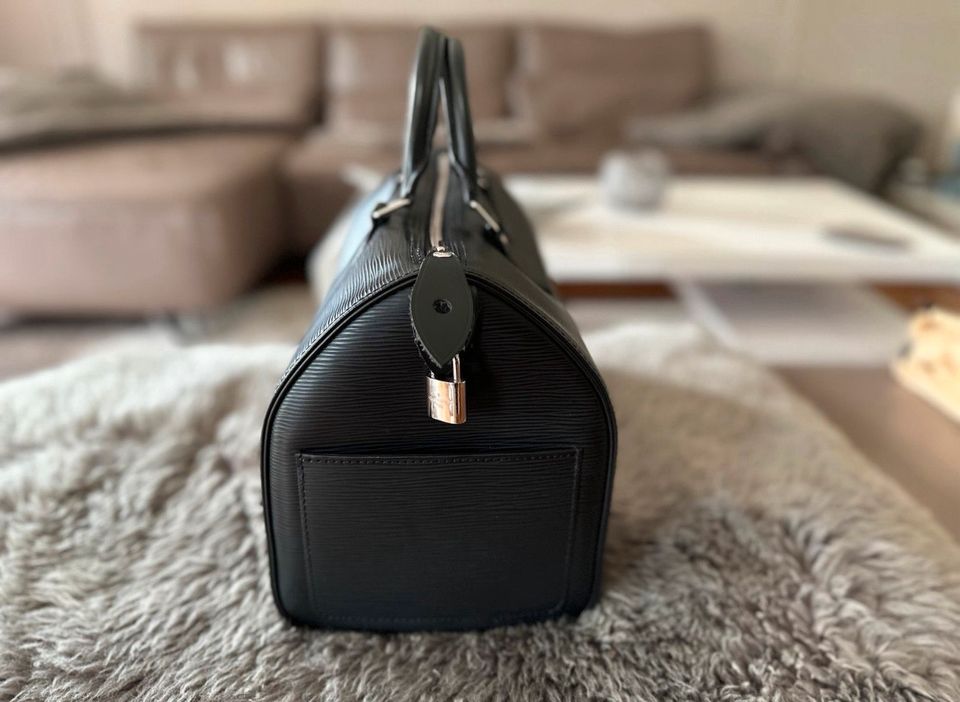 LOUIS VUITTON Speedy 30 Epi Noir schwarz Vintage mit Rechnung in Holzwickede