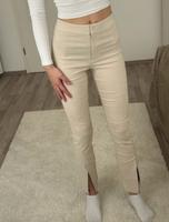 Neu Bershka Hose Sommer beige Gr. 38 NP 39,95 € Sachsen-Anhalt - Halle Vorschau