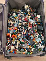 Lego Sammlung (ca. 20-22 Kg ink. Koffer) Duisburg - Duisburg-Mitte Vorschau