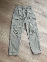 Cargohose Bershka Gr. 176 Jungen beige Sand Hose Gr. S Männer Baden-Württemberg - Graben-Neudorf Vorschau