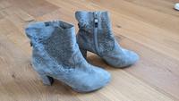 Gerry Weber Boots, Stiefeletten, Wildleder, Gr. 38, grau Hessen - Münzenberg Vorschau