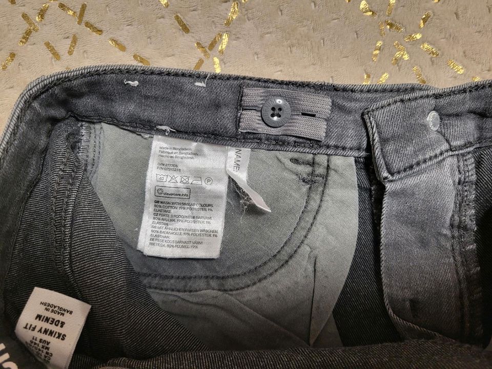 Jeans /Mädchen/ Größe 146 in Biberach an der Riß