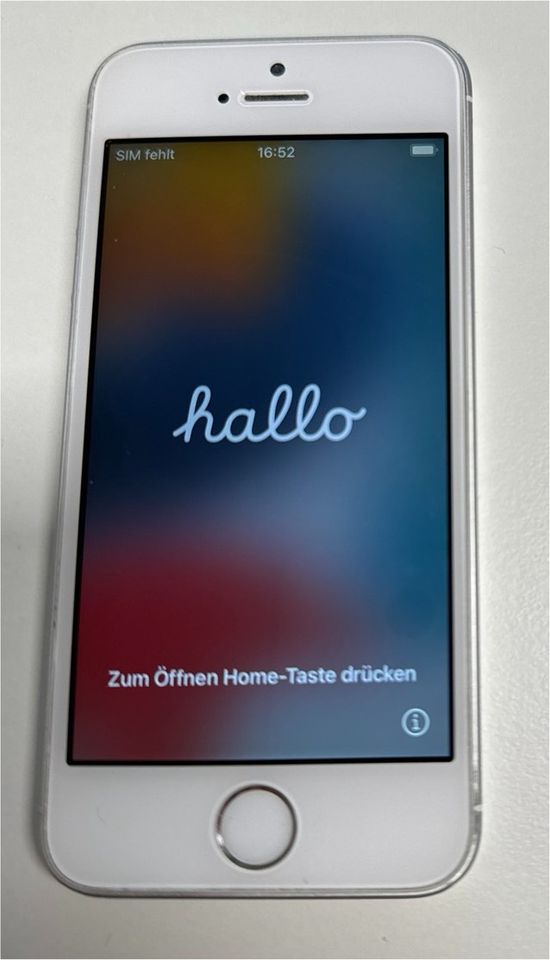 iPhone SE 64 GB erste Generation in Horneburg