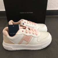 Tommy Hilfiger Sneakers Gr. 32 - Neu!!! Bayern - Neu Ulm Vorschau