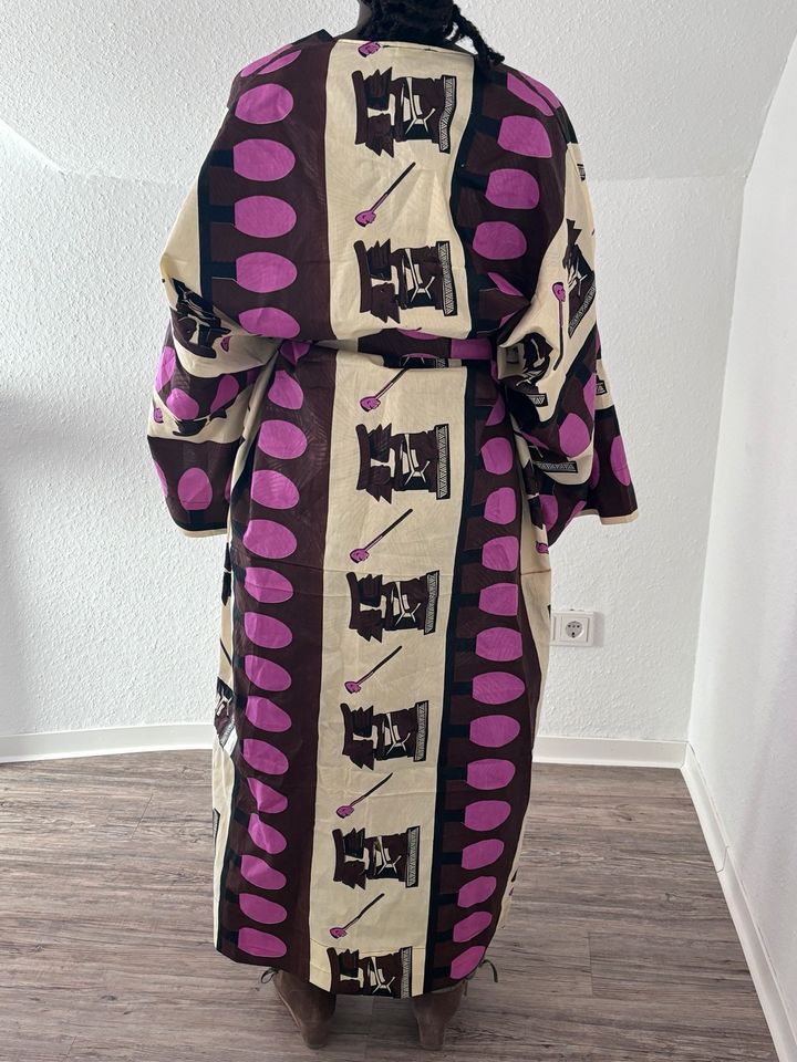 Afrikanischer Kenianischer Kimono in Butzbach