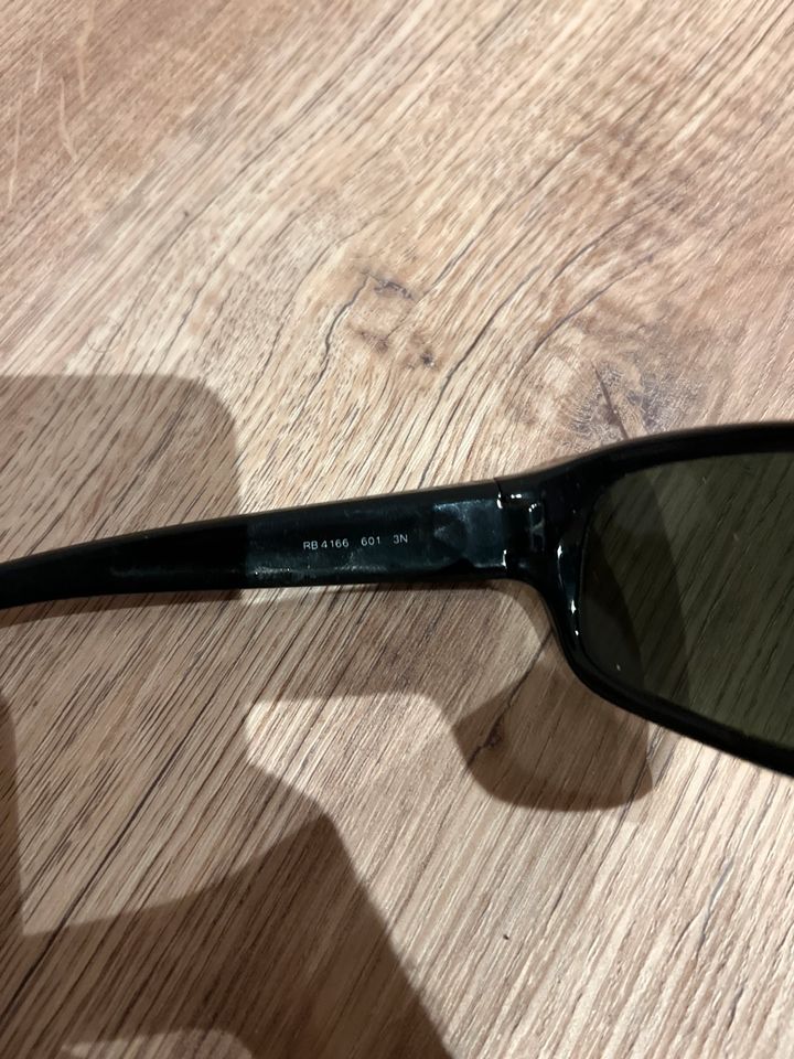 RayBan Sonnenbrille in Neckarsteinach