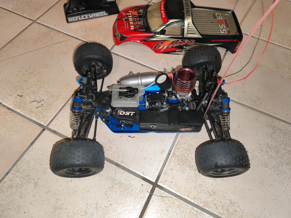 Kyosho DST Truggy 4WD 1/10 Truggy GXR-18 Motor in Pattensen