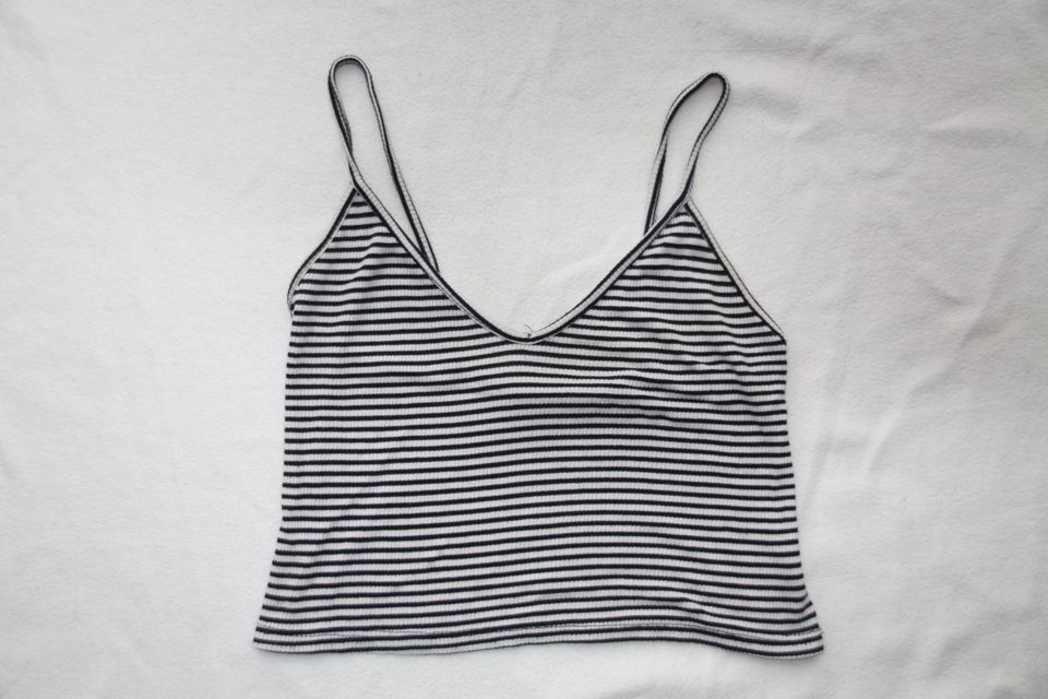 Brandy Melville Crop Top gestreift mit Spaghetti Trägern One Size in Kiel