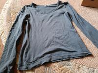 ❤ Langarmshirt von Lana in grau XS Sachsen - Pulsnitz Vorschau