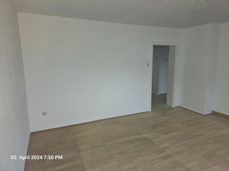 Geschmackvolle 3-Zimmer-Wohnung mit Balkon in Augsburg in Augsburg