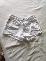 Weiße PULL&BEAR Hot Pants zu verkaufen Niedersachsen - Lüneburg Vorschau