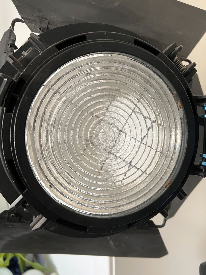 Arri 2000 Fresnel Tungsten, T2, 2000W, Filmlicht in Berlin