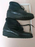 Schuhe Stiefel Winter Gr 3 1/2 H  Damen Schnürschuh Berlin - Wilmersdorf Vorschau