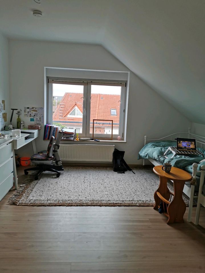 Modern Hochwertige 4-Zimmer Wohnung des Mehrfamilienhaus in Wolfsburg