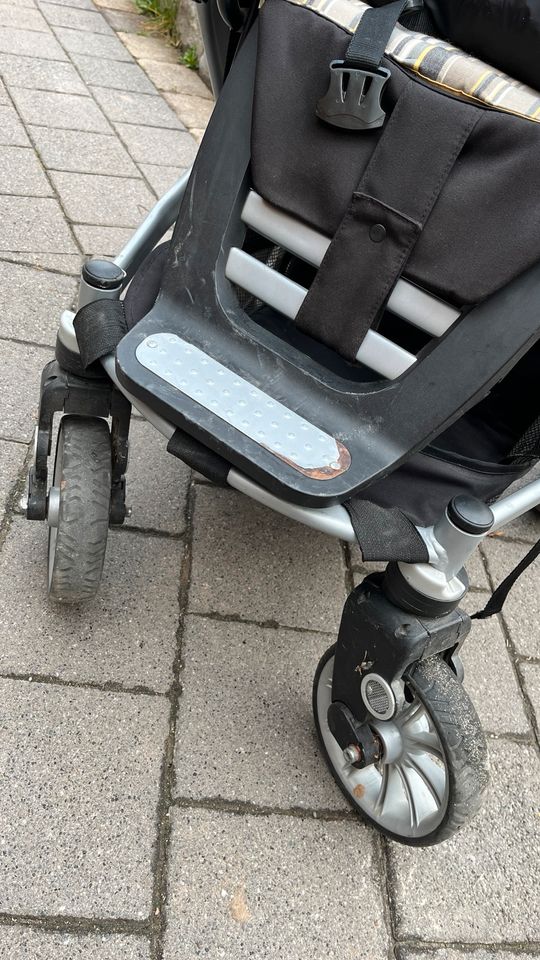 Teutonia Kinderwagen mit Zubehör in Weinsberg