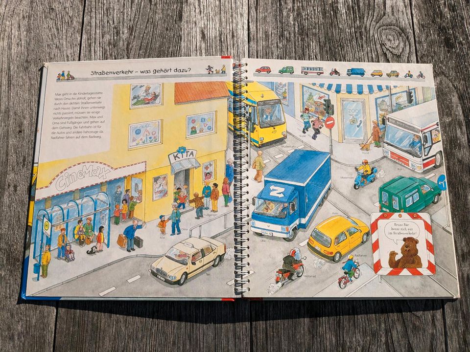 Kinderbuch Wieso weshalb warum, Pass auf im Straßenverkehr in Klein Nordende