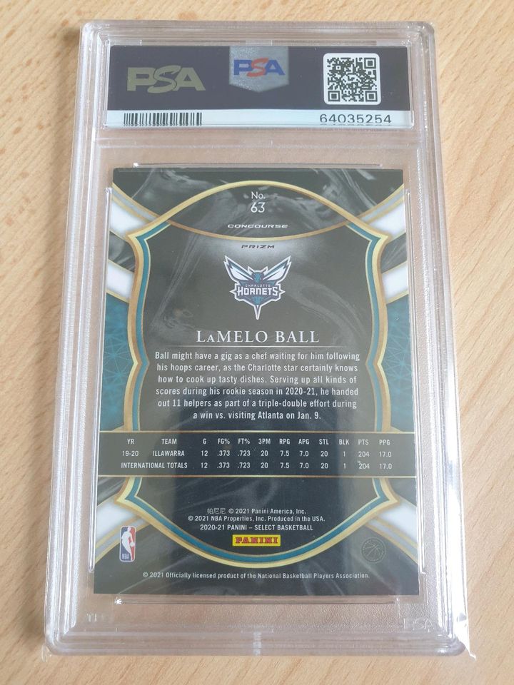 Lamelo Ball 2020-21 Select Basketball Red Wave Prizm Rookie PSA 9 in Berlin