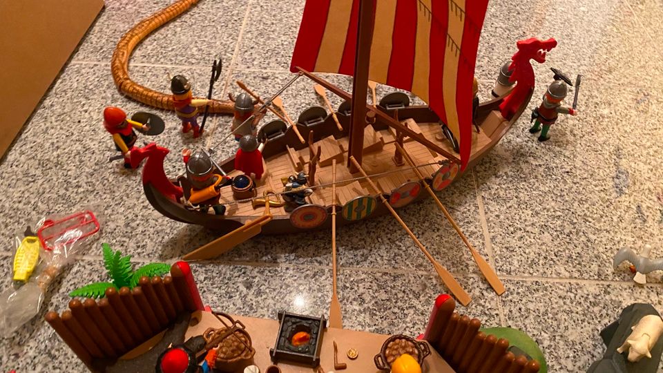 Playmobil große Wikingerfestung mit Schiff und zubehör in Merzenich