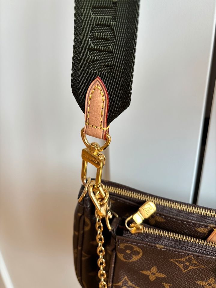 Louis Vuitton Multi Pochette Accessoires wie neu in München