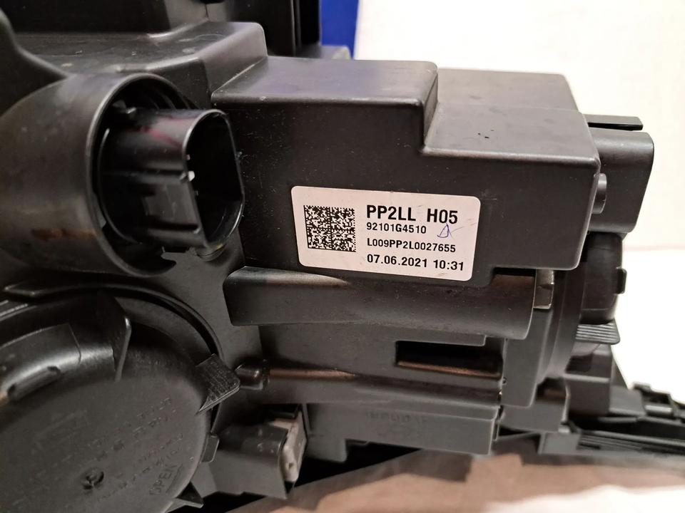 Hyundai Veloster I30 Halogen Scheinwerfer Links 92101G4510 *TOP* in Hiltrup