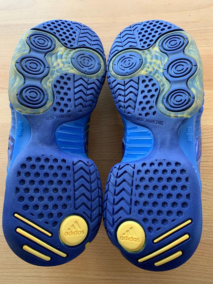 Adidas Stabil 5 on fire Handballschuhe 42 2 3 NEU RARITAT