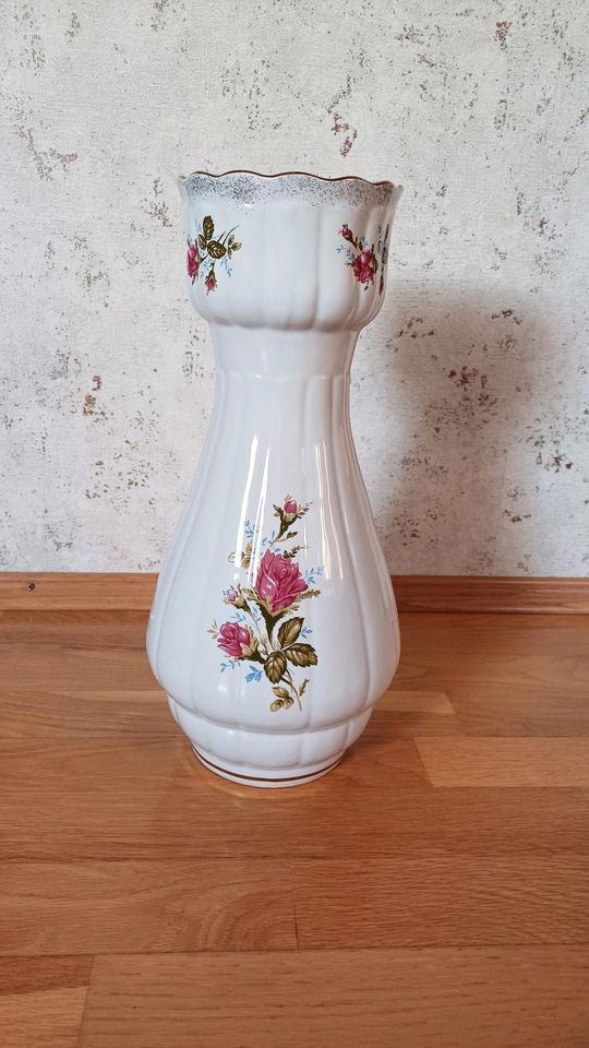 Blumenvase Porzellan 37,5 cm hoch in Frohburg