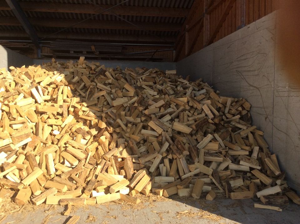 Brennholz Fichte Ofenfertig/trocken 25,33u50cm SRM/60,00€ in Vohenstrauß