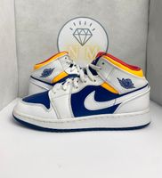 ✅Nike Jordan 1 Mid GS White Laser Royal Blue Weiß/Bunt 38 / 5,5Y Sachsen - Treuen Vorschau