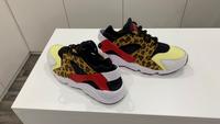 Herren Sportschuhe Nike Air Hurarache NEU Hessen - Hainburg Vorschau