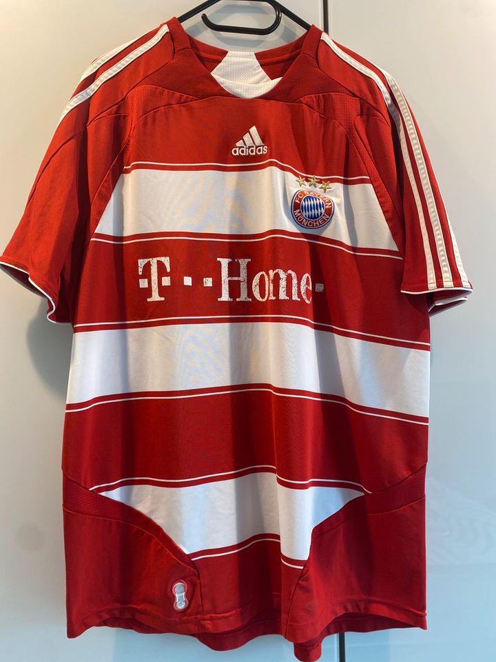 Trikot Bayern München in Herdorf