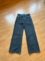 Diesel 1996 Jeans Lose Low Straight Gr:34  schwarz blau Neuwertig Hessen - Liederbach Vorschau