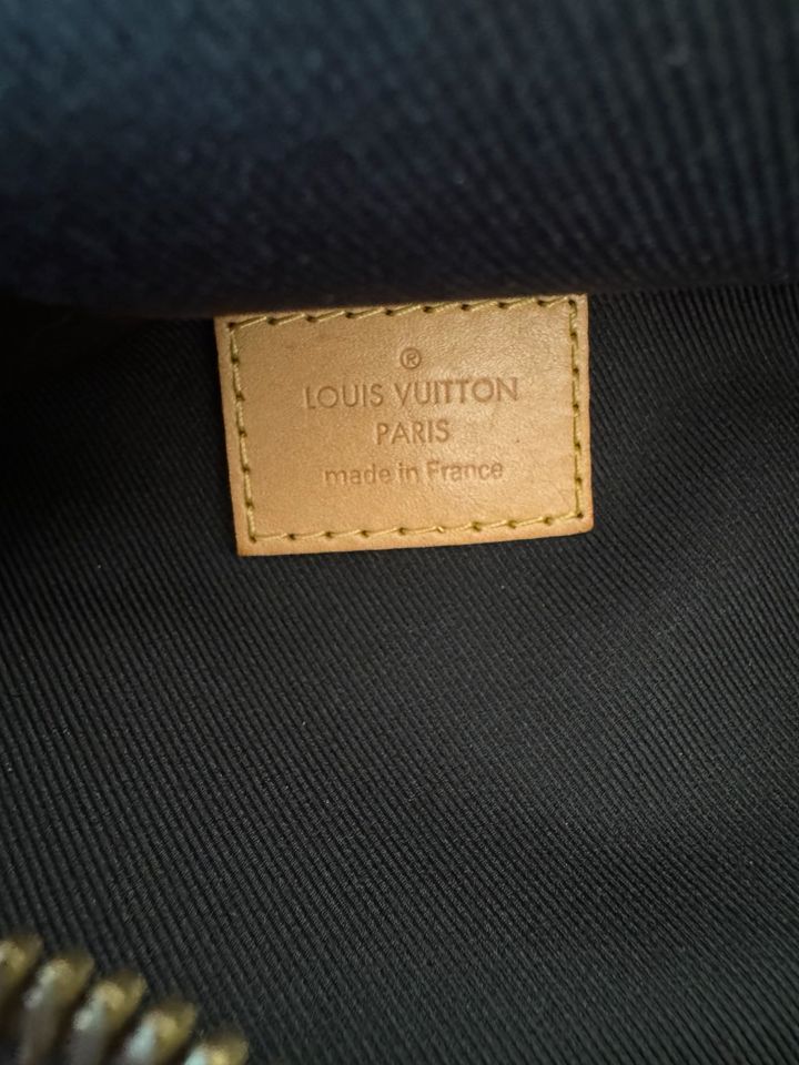 Louis Vuitton Bumbag Monogram in Forst