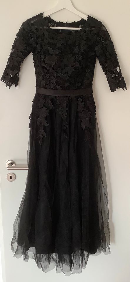 Abendkleid Coktailkleid Ballkleid Größe S schwarz mit Spitze in Oedheim