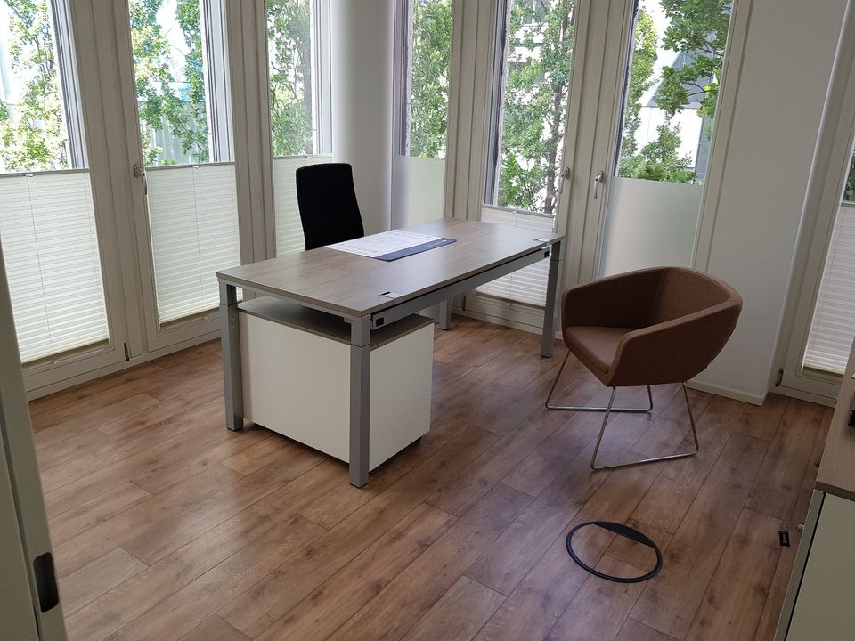 Zentral gelegener Coworking Space – Arbeitsplatz mit eigenem Büro in Leipzig