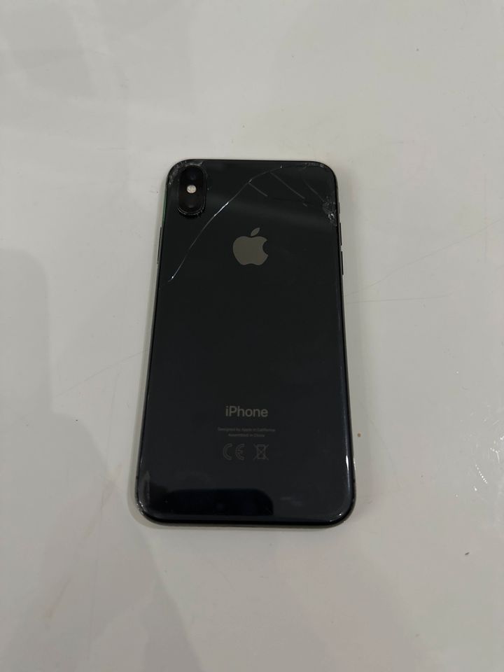 iPhone X 64 GB defekt in Hagen