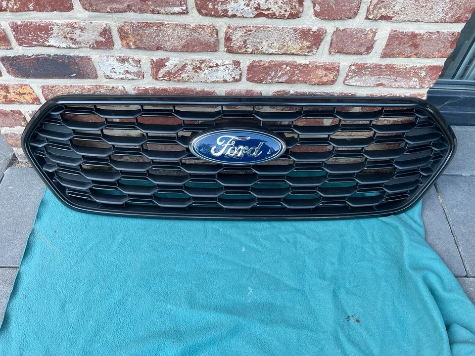 Kühlergrill Ford Tourneo Custom in Wennigsen