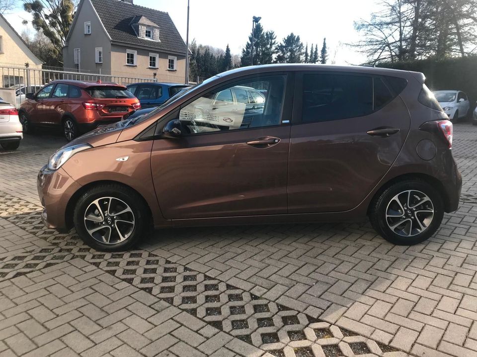 Hyundai i10 YES! Klima*Sitzheizung*Multi*Tempo*ALU in Mechernich