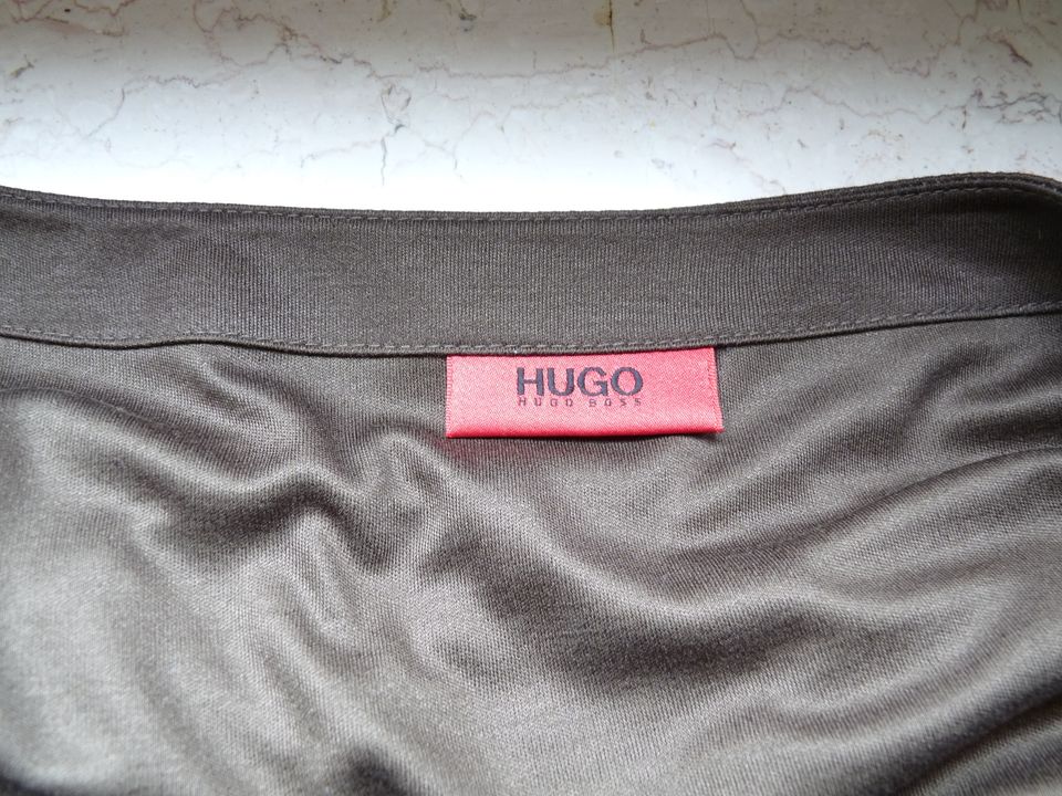 HUGO BOSS Olive Long Shirt Gr. L/42 in Möglingen 