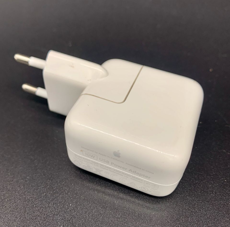 Apple Netzteil USB Ladegerät 10 Watt Adapter Versand A1357 in Uslar